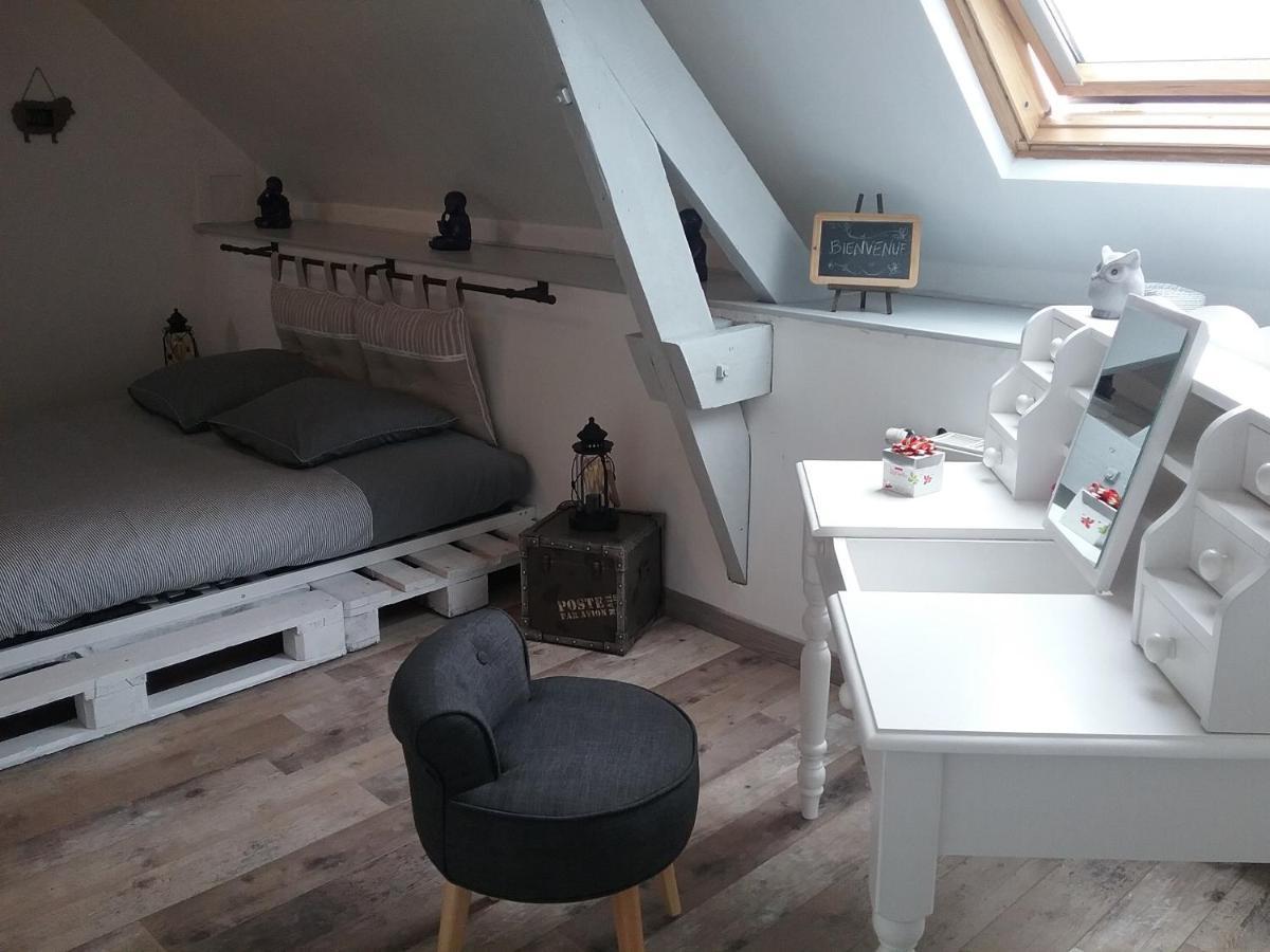 Chambre D'Hotes "Coquelicot" Nurlu Bagian luar foto