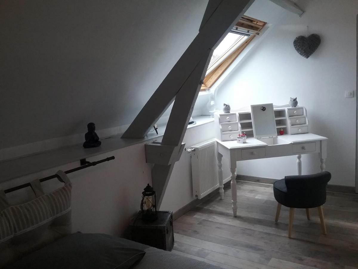 Chambre D'Hotes "Coquelicot" Nurlu Bagian luar foto