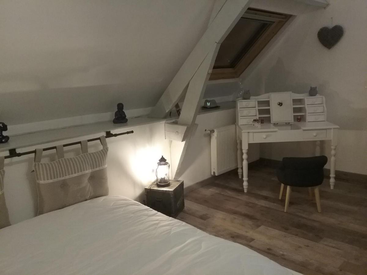 Chambre D'Hotes "Coquelicot" Nurlu Bagian luar foto