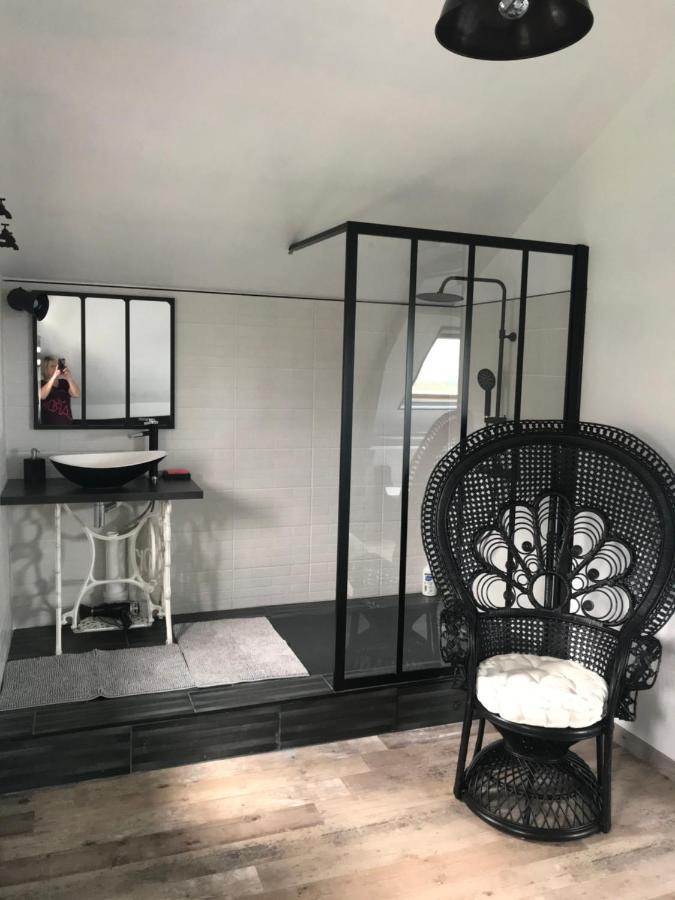 Chambre D'Hotes "Coquelicot" Nurlu Bagian luar foto