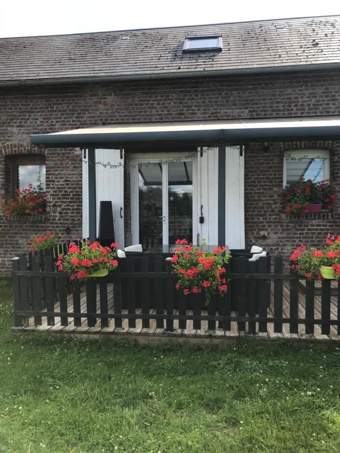 Chambre D'Hotes "Coquelicot" Nurlu Bagian luar foto