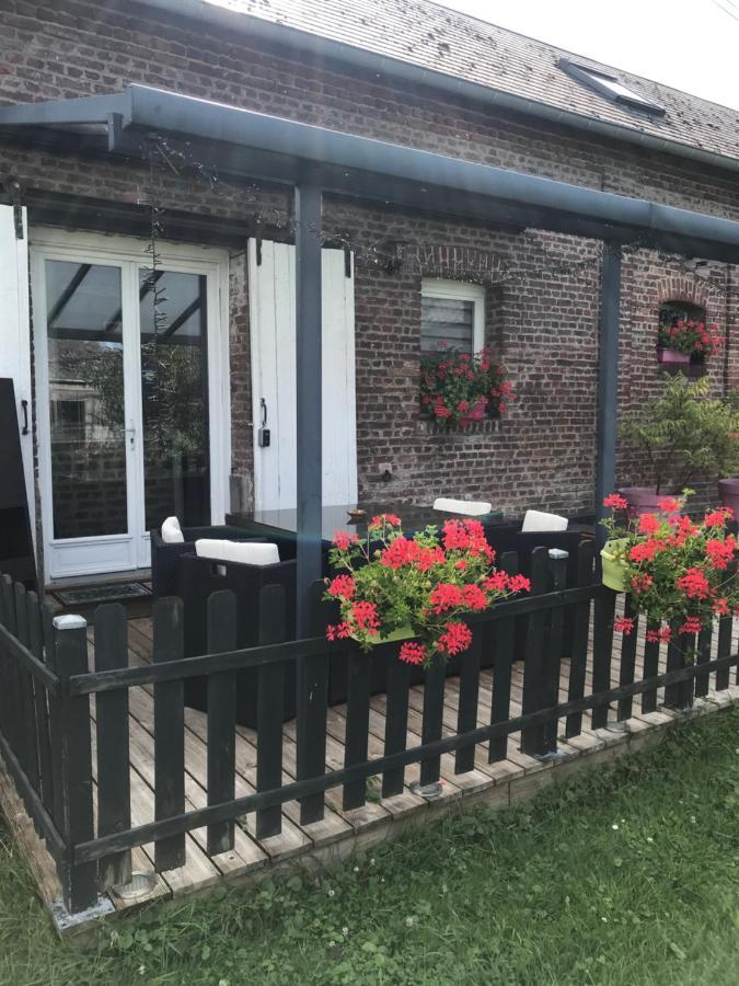Chambre D'Hotes "Coquelicot" Nurlu Bagian luar foto