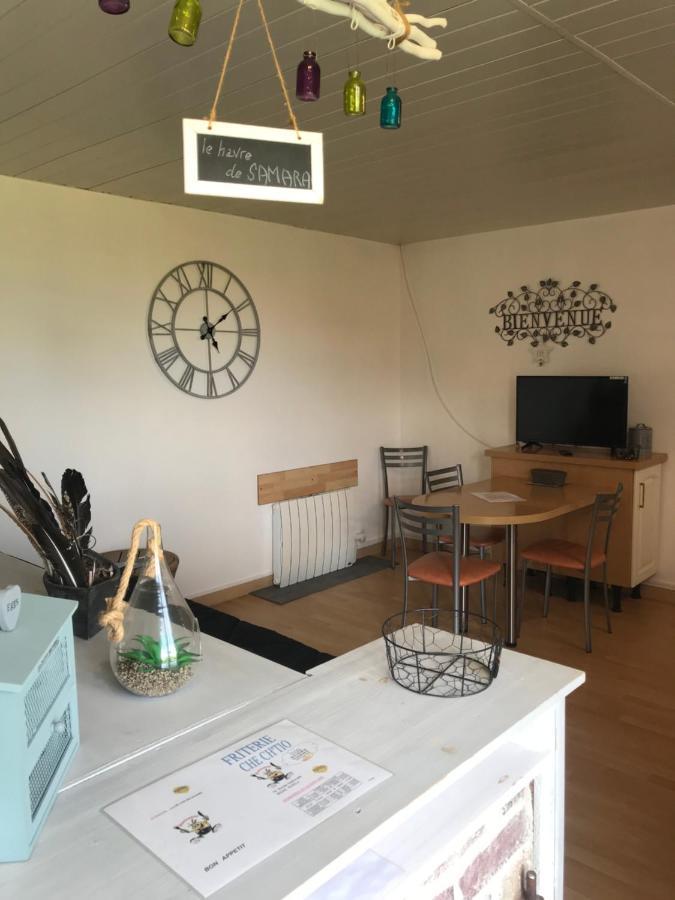 Chambre D'Hotes "Coquelicot" Nurlu Bagian luar foto